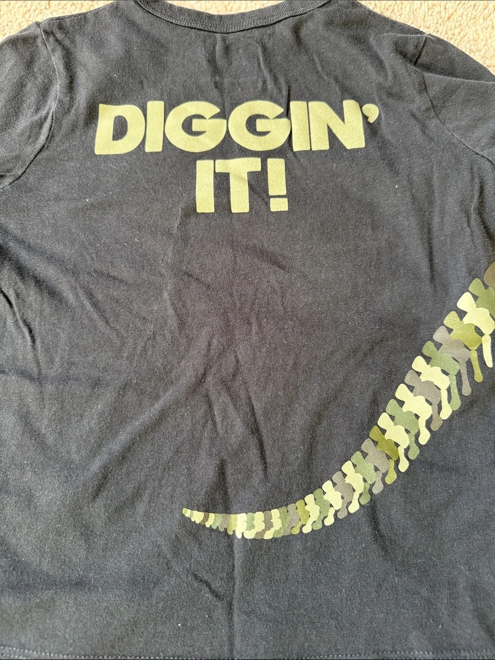 Boys 5T Black & Cream Short Sleeve Tee with Green Dinosaur Prints